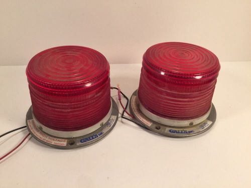 (2) Gall&#039;s Model 1000 12-48vdc Stobe Lights Red Working