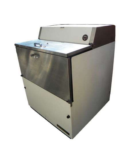 Used TRUE Milk Cooler TMC-34