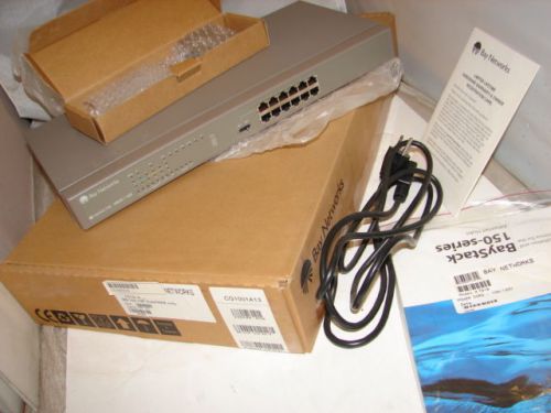 BAY NETWORKS LR701338 BASESTACK 12 PORT HUB ***NIB***