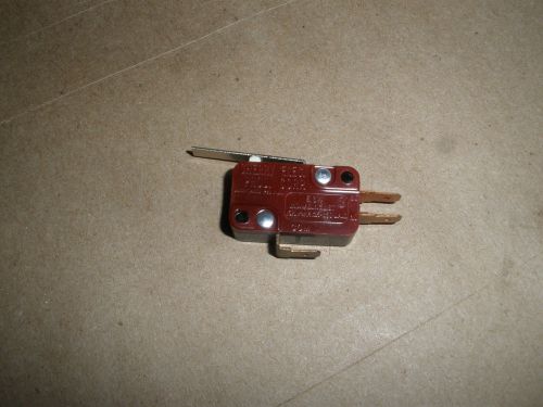 Vintage E34-50HX NO NC light force lever snap limit switch NOS Cherry E34 USA