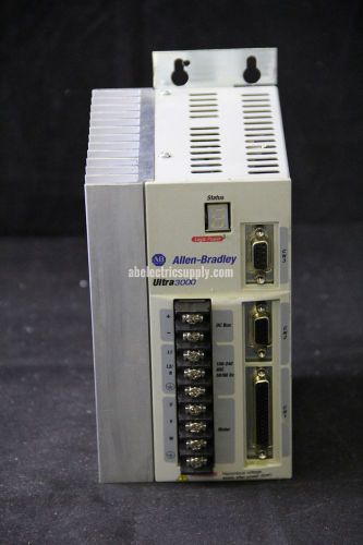 Allen Bradley Ultra 3000 Servo Drive 2098-DSD-010 Ser B FW V1.41