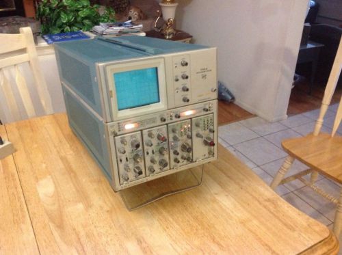 Tektronix 7704A Analog Oscilloscope for parts or repair