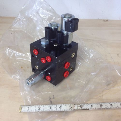 Tennant 394437 Floor Scrubber Hydraulic Solenoid Valve Control 12VDC, 3GPM, NEW