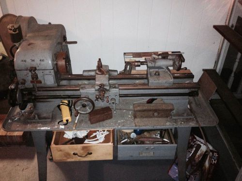 Logan Lathe  Wood/Metal Runs Great