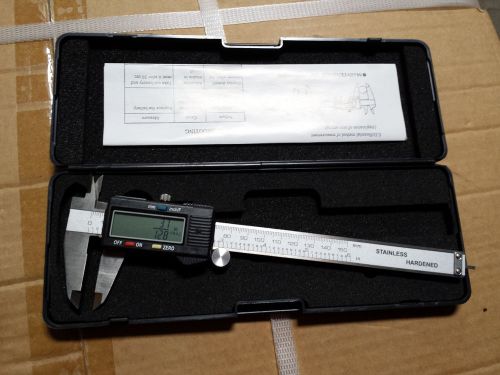 New Fractional 6&#034; Digital Caliper mm/inch/fraction+Case Black