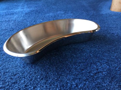 Vollrath Stainless Steel 8860 Emesis Basin Kidney Pan