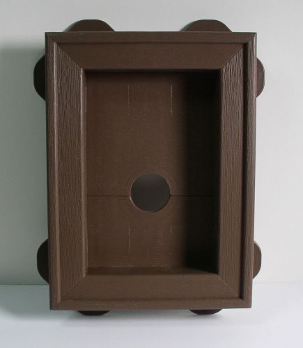 Builders Edge 30401032 Split Block Mini Mount Brown 5 x 6-3/4