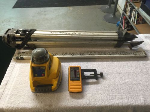Spectra ll300 precision laser level &amp; cst berger ld-100n receiver, rod &amp; tripod for sale