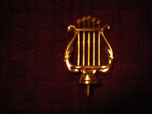 Trophy Figure:  Musical Lyre