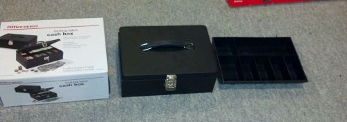 New Locking Latch Cash Box (No Key)