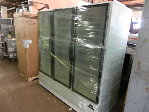 MASTER BILT 3 DOOR GLASS DOOR FREEZER FULLY TESTED