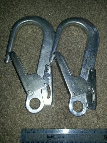 2 - Rebar safety hooks aluminum