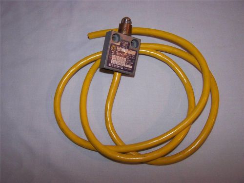 SQUARE D 9007 XA7309D MINIATURE REED LIMIT SWITCH 9007XA7309D