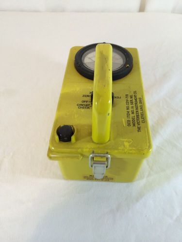 Geiger Counter Radiation Survey Meter CDV-715 VICTOREEN VINTAGE DOOMSDAY PREP !!