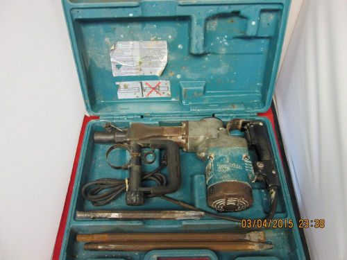 Makita hm1211b 2000bpm demolition hammer drill w/case chipping hammer for sale