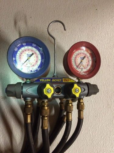 Yellow Jacket 49967 - TITAN Manifold, 3-1/8&#034; Gauges, w/Hoses, R22/404A/410A