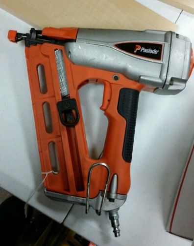 Paslode T250A-F16 Pheumatic 16 Gauge Angled Finish Nailer