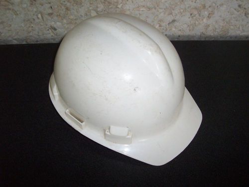 CONSTRUCTION HARD HAT HELMET, WHITE! ADJUSTABLE STRAP