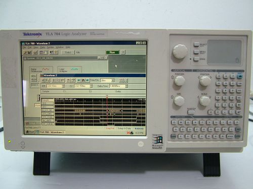 Tektronix TLA704 Logic Analyzer With TLA7D1 DSO + TLA7L3 102 CH LOGIC