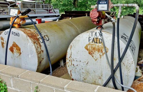 1000 gallon diesel tanks with pumps