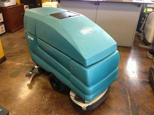 Tennant 5700 28&#034; Disk Floor Scrubber