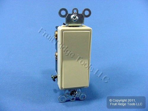 Leviton Ivory COMMERCIAL 4-Way Decora Rocker Wall Light Switch 15A Bulk 5694-2I