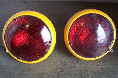 vintage arrow 775H fire truck lights