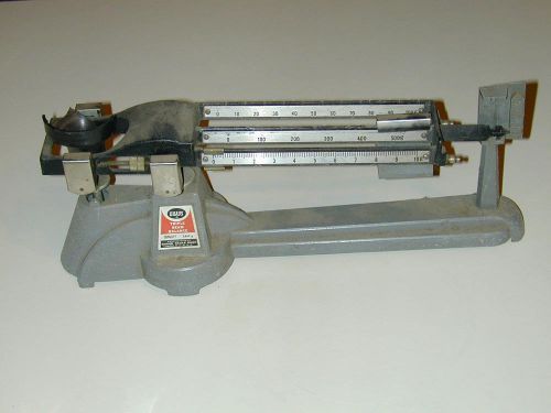 OHAUS 2610g TRIPLE BEAM BALANCE SCALE