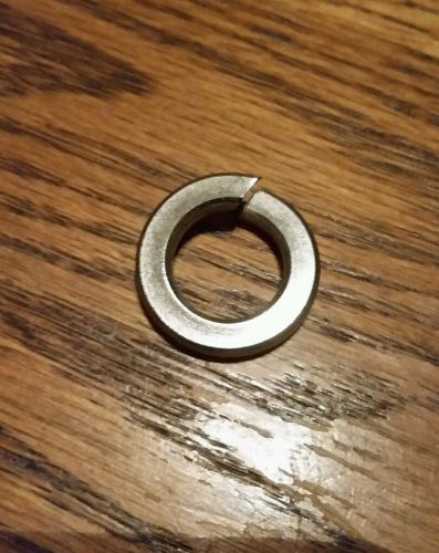 (15) 316 SS LOCK WASHERS