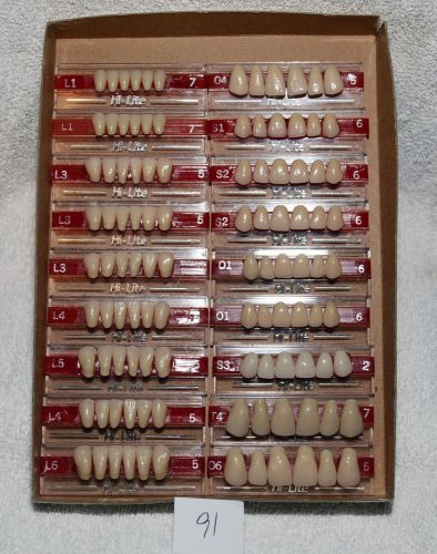 18 CARDS OF ANTERIOR ACRYLIC DENTURE TEETH UPPER AND LOWER HILITE