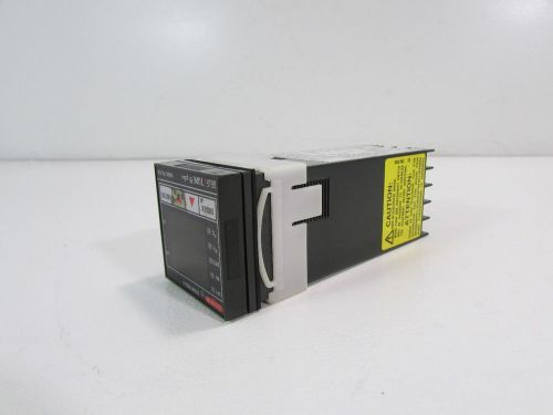 PARTS - DWYER SELF TUNE PLUS MODEL 16130 PROCESS &amp; TEMPERATURE CONTROL UNIT