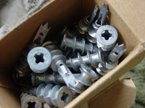 EZ Anchor Wall E-Z Buildex Zinc Metal 50 Lb Hanging Self Drilling Lot of Screws