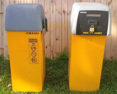 AMANO PARKING LOT GARAGE ENTRY EXIT TICKET DISPENSER ETP-12SNY &amp; GATE GP-1710