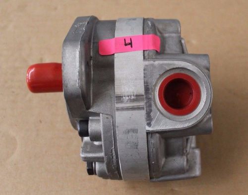 Hydraulic motor/pump 3/4&#034; shaft in/out ports 7/8&#034;  FREE SHIPPING