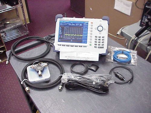 GENCOM-JDSU GC747A LTE BASE STATION ANALYZER-ANTENNA SWEEP-SPECTRUM ANALYZER