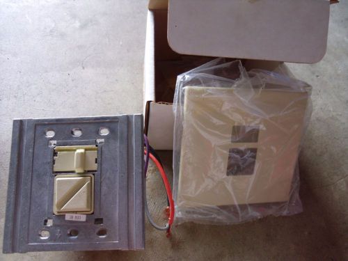 NEW - Lithonia Lighting # LEQ-BC 120/277 IV DG - Ivory Slide Wall Dimmer, 1 Pole