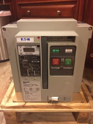 Cutler Hammer 600V 1600 Amp Digitrip 520 L S I INSULATED CASE CIRCUIT BREAKER