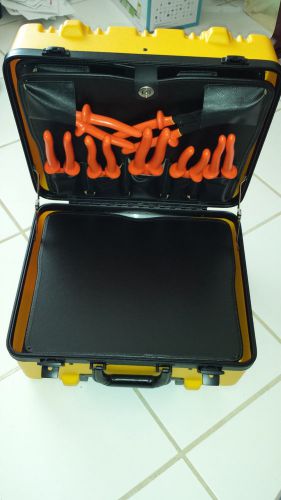 Cementex ITS-60B-DLX-W MRO insulated tool kit