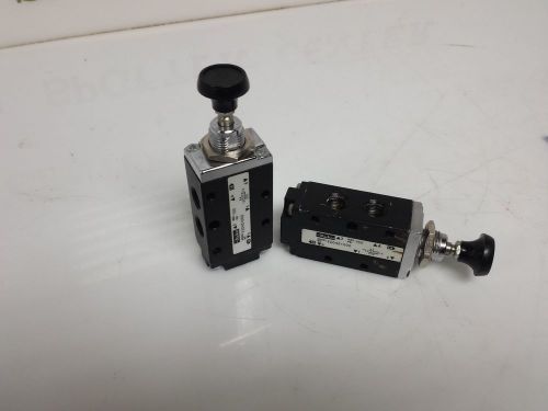 LOT OF 2 PARKER Parker Manual Valve, Button, 1/4 NPT, 3 Way, N.C. E20431000