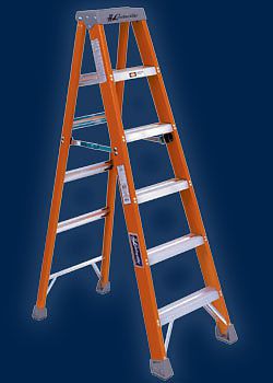 FIBER GLASS LADDER 4&#039; 300# RATED LOUISVILLE FS1504