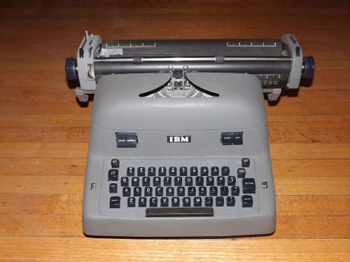 **VERY RARE** Vintage 1950&#039;s IBM Electric Typewriter Tested and works! Very Nice