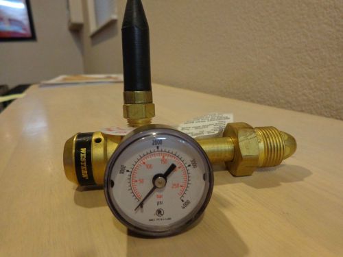 Western apb-6 series compress gas regulator for helium for sale