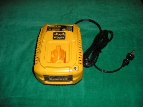 New 18 Volt Dewalt Li-Ion Battery Charger Model DC9310