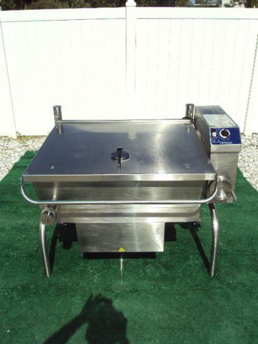 CLEVELAND GAS 40 TILT SKILLET BRAISING PAN, DRAW VALVE  &#034; CLEAN ! ! ! ! &#034;