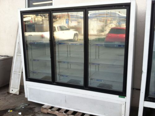 FREEZER FOR ICE CREAM 3 DOOR GLASS