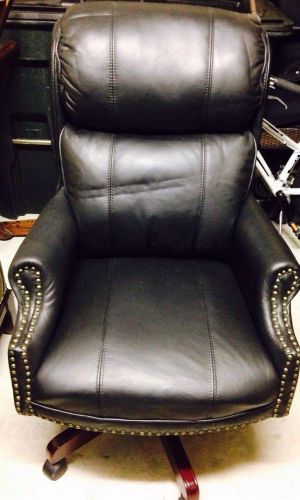 Boss executive desk chair in black b980-cp classical traditional style for sale