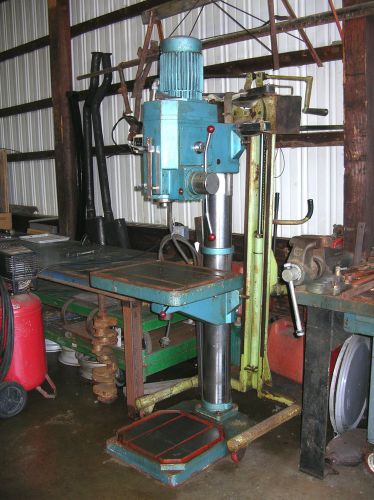 NIDER DRILL PRESS 6 INCH COLUMN 8 SPEED