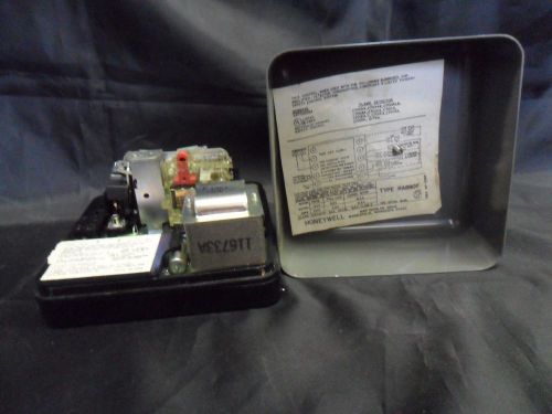 Nice Honeywell RA890F1262 3 Flame Safe Guard Control 120 Volts 50/60Hz