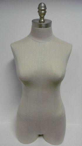 MANNEQUIN BEIGE FEMALE MANNEQUIN 3/4 TORSO BODY DISPLAY LEFT LEG IS POLE READY