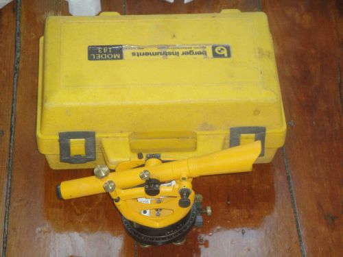 BERGER INSTRUMENTS MODEL 143 SURVEYING SURVEYOR EQUIPMENT LEVEL FOAM PADDED CASE